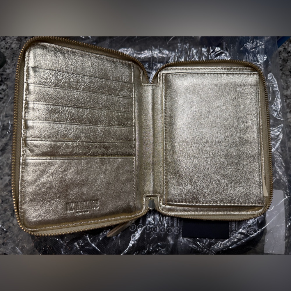 MZ Wallace passport organizer wallet Champagne Candy NEW - Picture 2 of 3